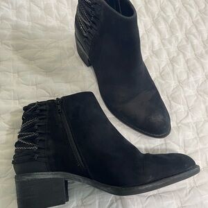 Steve Madden Black Ankle Booties with Suede Finish